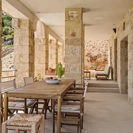 Aliki בית נופש Prosilio (Peloponnese)